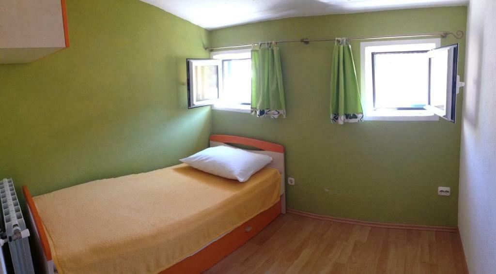 Apartmani Niko Podgora Exterior foto